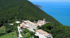 L'antico monastero camaldolese del Monte Conero, ora Hotel