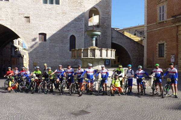 FABRIANO – GUBBIO MTB 4° EDIZIONE, SOLE E SORRISI!